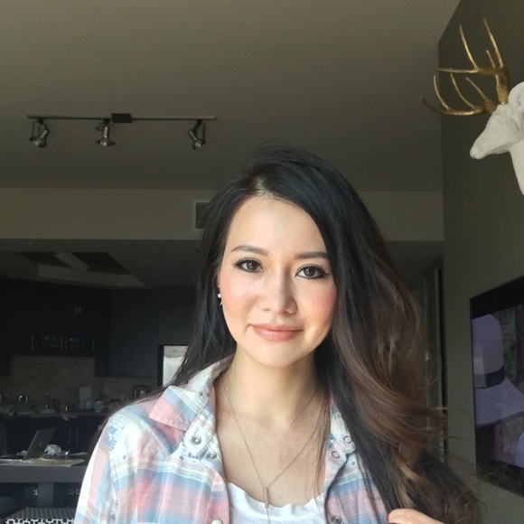 Meet your Posher, Ada - Picture 1 of 11